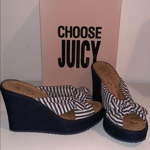 Juicy Couture Navy Wedges
